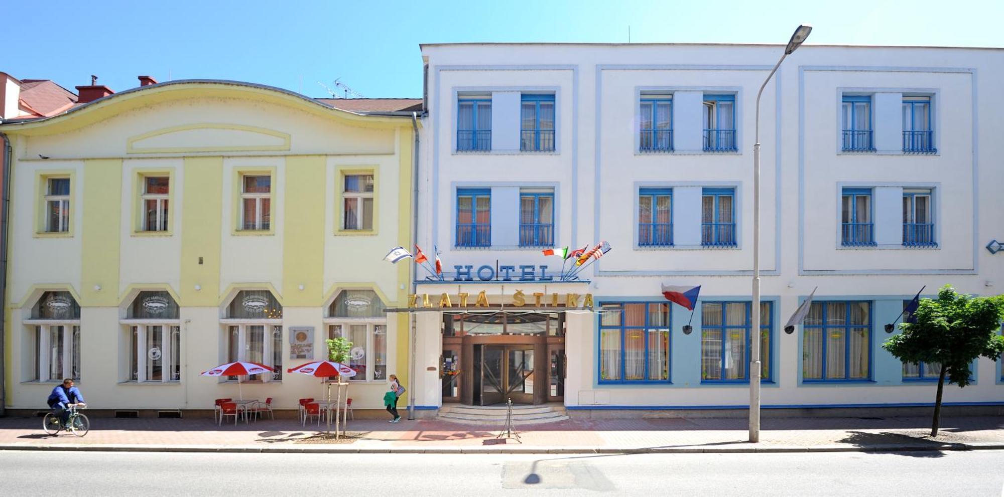 Hotel Zlata Stika باردوبيتسه المظهر الخارجي الصورة