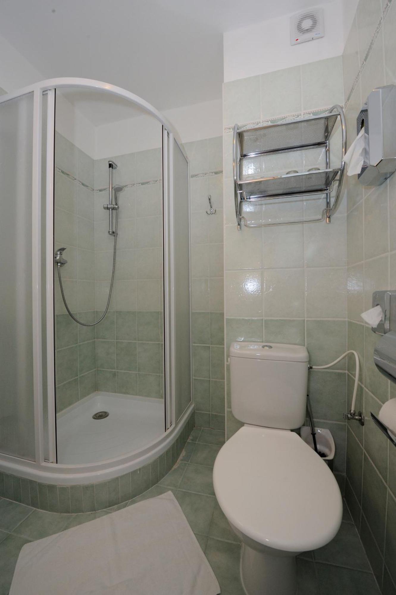 Hotel Zlata Stika باردوبيتسه المظهر الخارجي الصورة