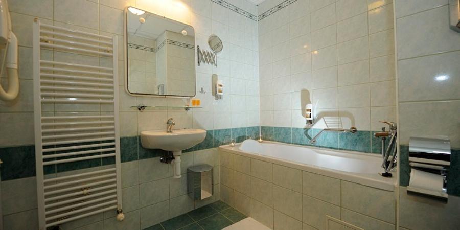 Hotel Zlata Stika باردوبيتسه المظهر الخارجي الصورة