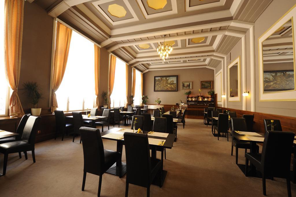 Hotel Zlata Stika باردوبيتسه المظهر الخارجي الصورة