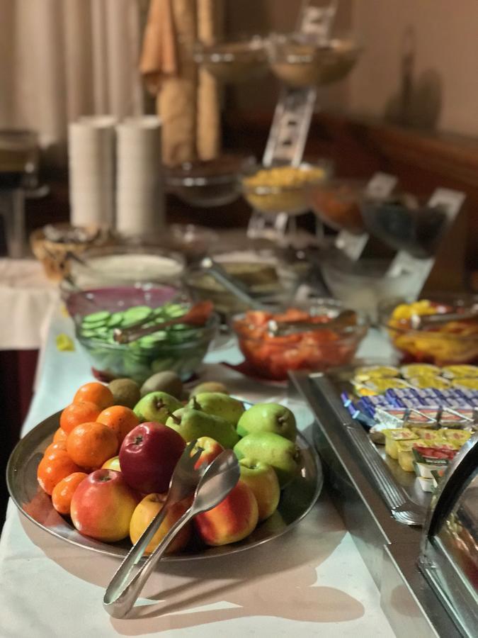 Hotel Zlata Stika باردوبيتسه المظهر الخارجي الصورة